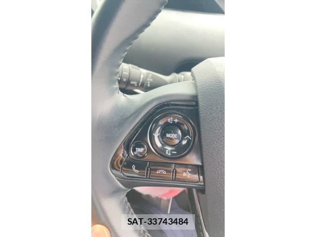 Toyota PRIUS 2021-08 8355366-20