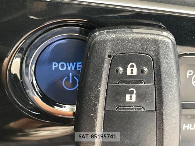 Toyota PRIUS 2018-10 8355372-6