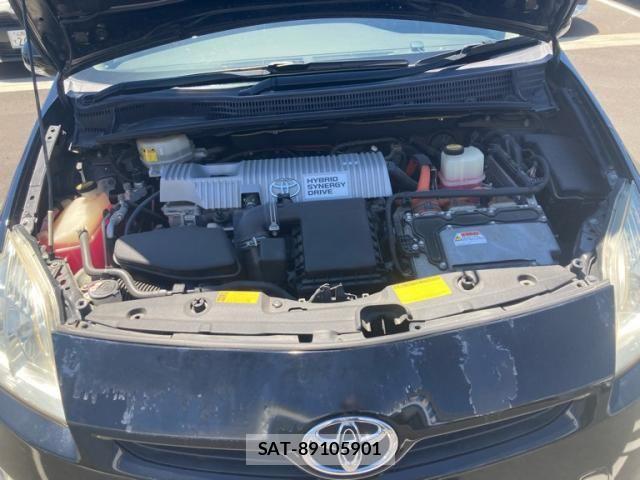 Toyota PRIUS 2010-02 8355402-13