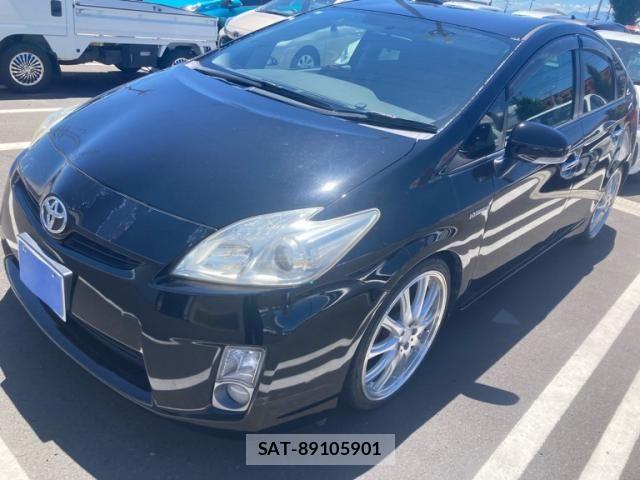 Toyota PRIUS 2010-02 8355402-1