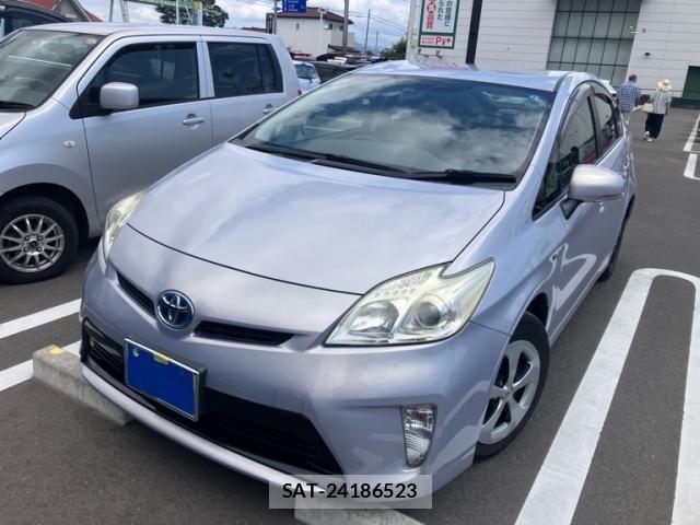 Toyota PRIUS 2012-06 8355403-1