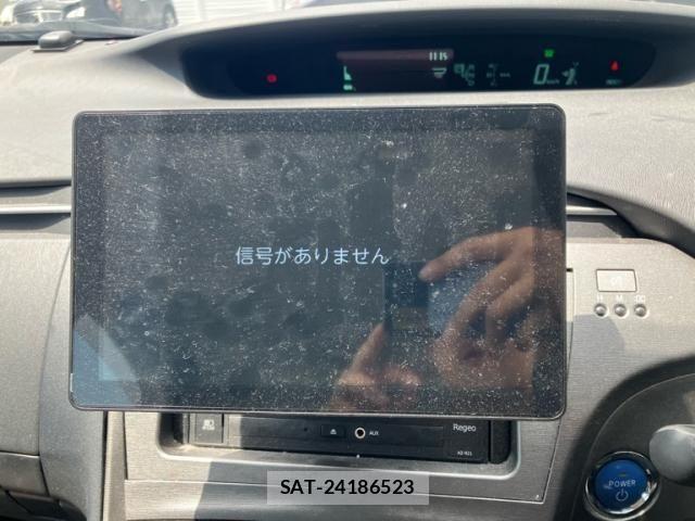 Toyota PRIUS 2012-06 8355403-24