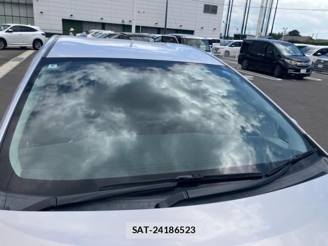 Toyota PRIUS 2012-06 8355403-4