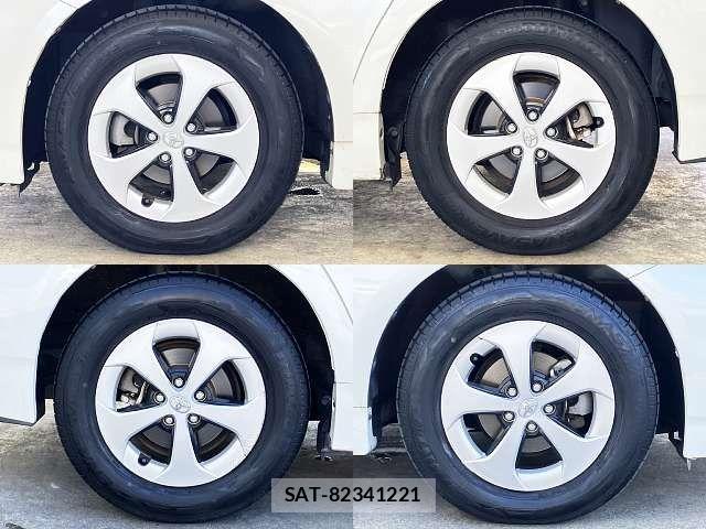 Toyota PRIUS 2015-10 8355386-3