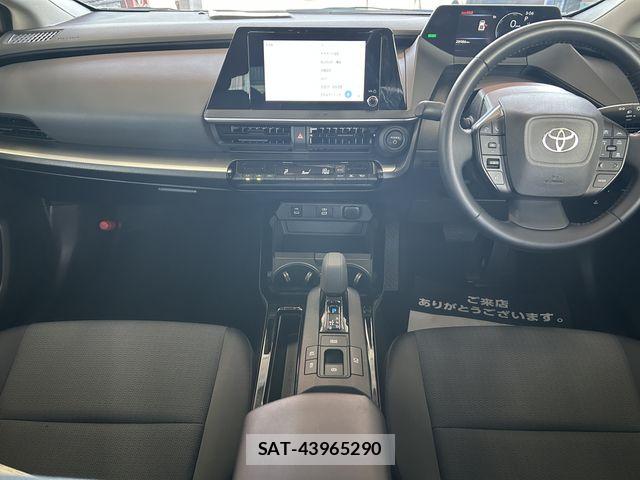 Toyota PRIUS 2023-11 8355361-1