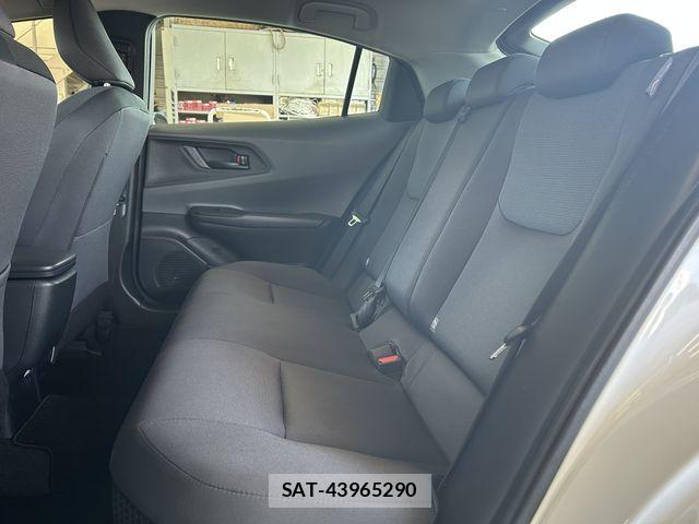 Toyota PRIUS 2023-11 8355361-22