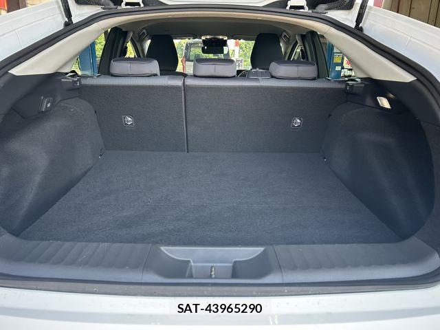 Toyota PRIUS 2023-11 8355361-24