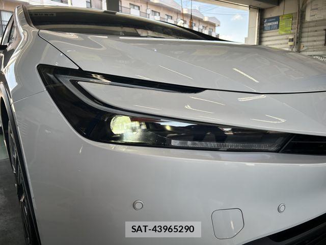 Toyota PRIUS 2023-11 8355361-27