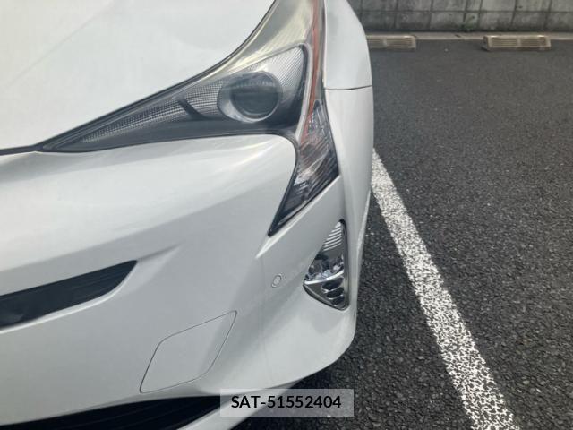 Toyota PRIUS 2016-07 8355375-11