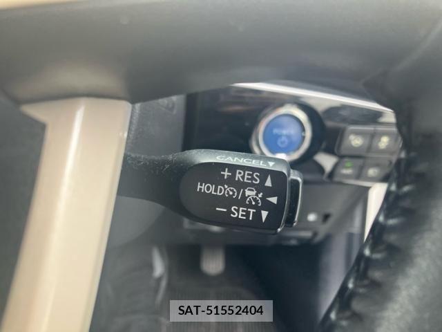 Toyota PRIUS 2016-07 8355375-19