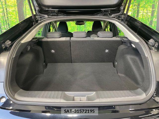 Toyota PRIUS 2024-08 8355357-9