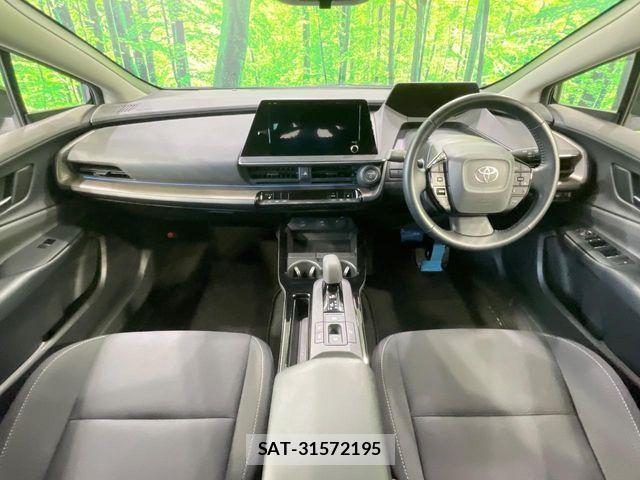 Toyota PRIUS 2024-08 8355357-1