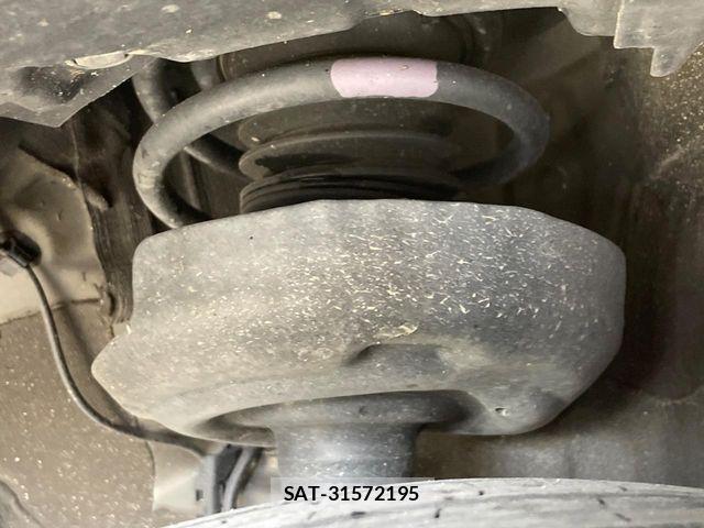 Toyota PRIUS 2024-08 8355357-19