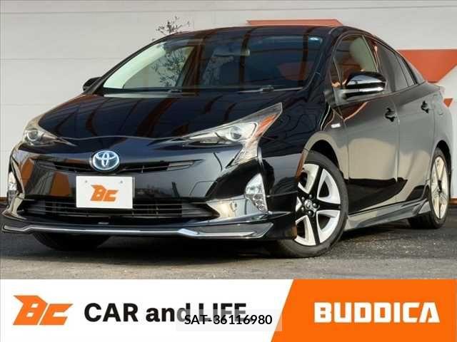 Toyota PRIUS 2017-04 8355384-0