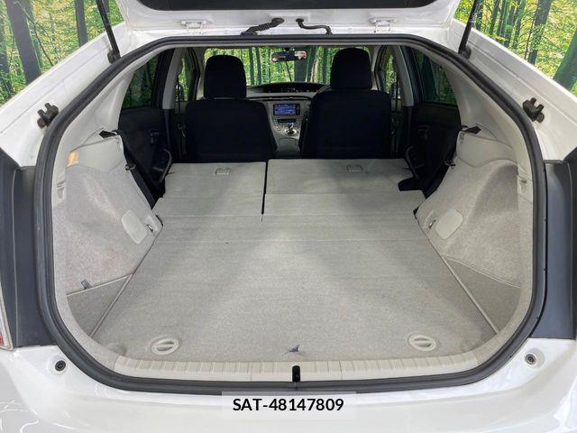 Toyota PRIUS 2013-07 8355390-9