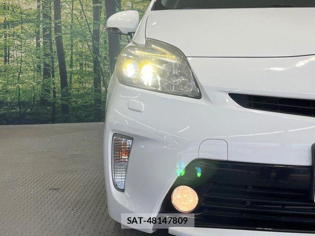 Toyota PRIUS 2013-07 8355390-11