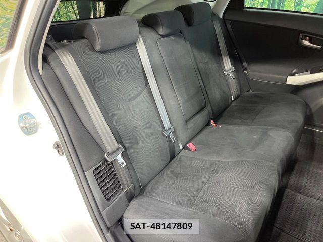 Toyota PRIUS 2013-07 8355390-8