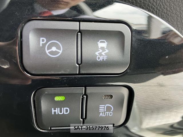 Toyota PRIUS 2020-03 8355356-14