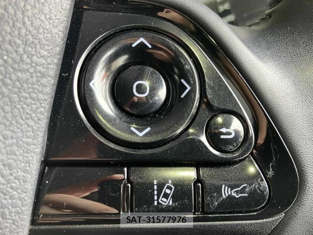Toyota PRIUS 2020-03 8355356-17