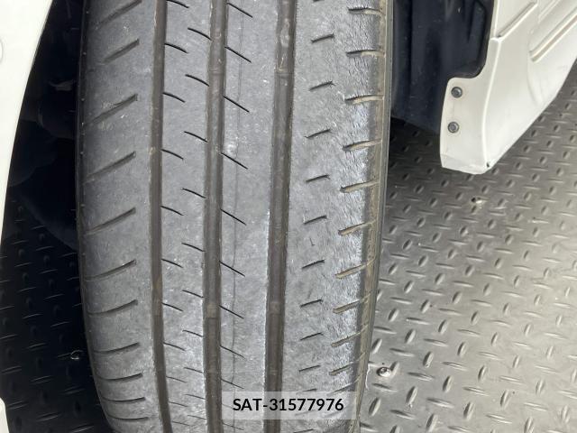 Toyota PRIUS 2020-03 8355356-23