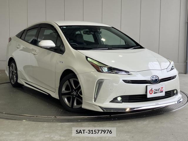 Toyota PRIUS 2020-03 8355356-24