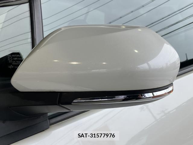 Toyota PRIUS 2020-03 8355356-4