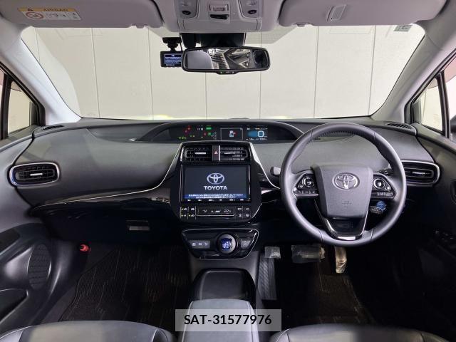 Toyota PRIUS 2020-03 8355356-6