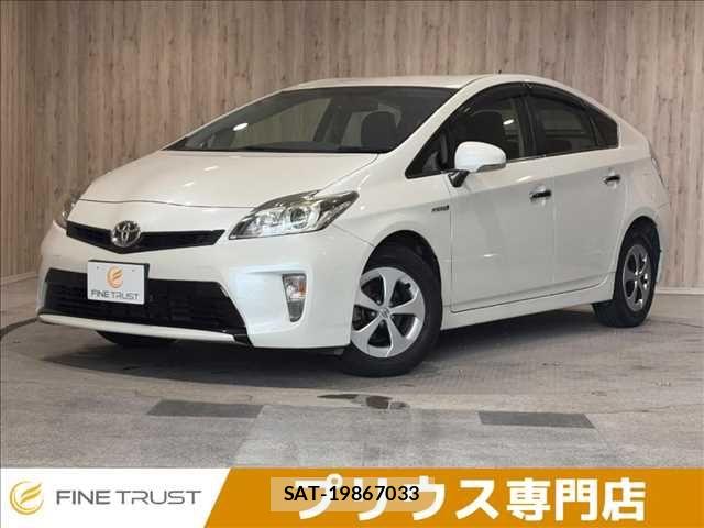 Toyota PRIUS 2015-09 8355389-0
