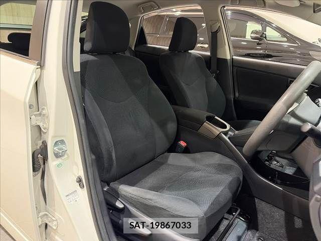 Toyota PRIUS 2015-09 8355389-7