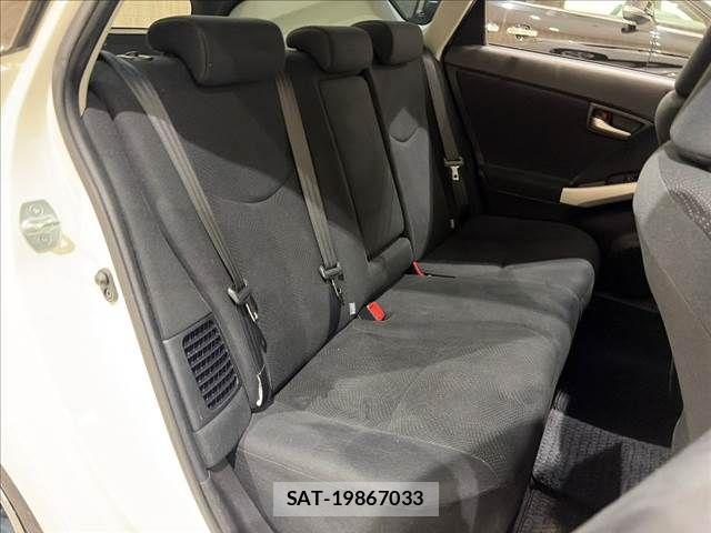 Toyota PRIUS 2015-09 8355389-8