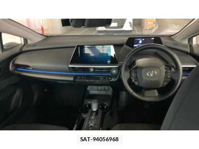 Toyota PRIUS 2024-10 8355360-11