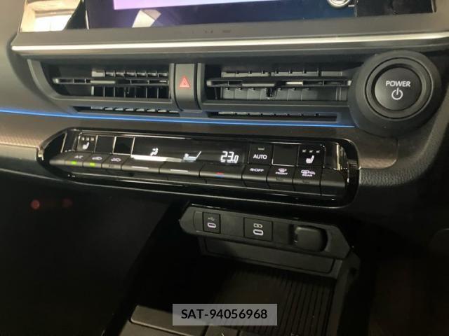 Toyota PRIUS 2024-10 8355360-13