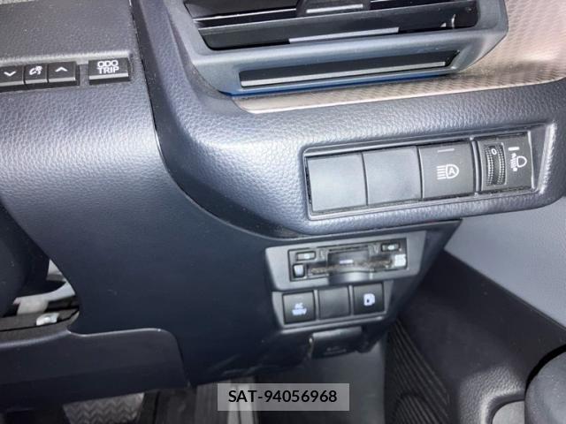 Toyota PRIUS 2024-10 8355360-16