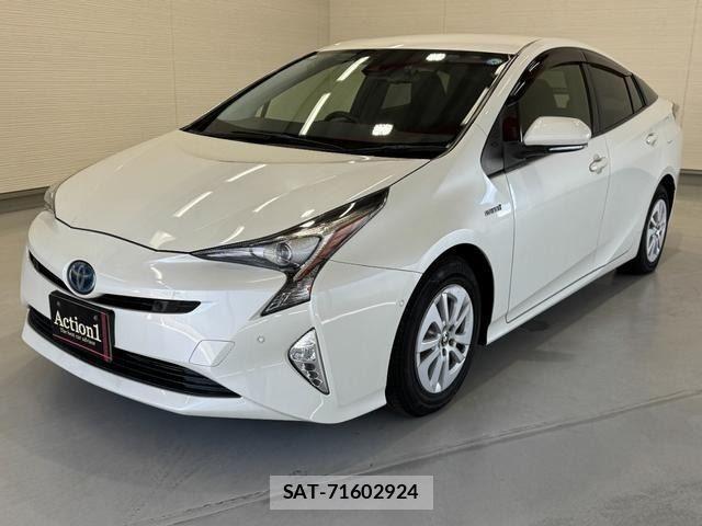Toyota PRIUS 2018-03 8355376-0