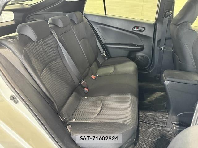 Toyota PRIUS 2018-03 8355376-10
