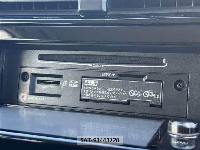 Toyota PRIUS 2017-09 8355385-23