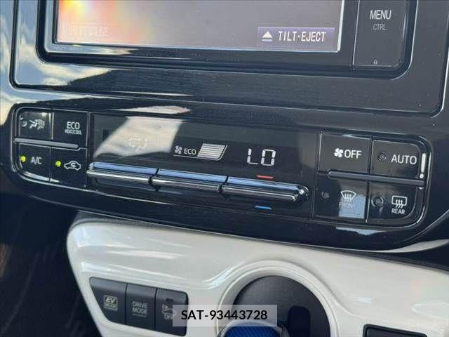 Toyota PRIUS 2017-09 8355385-4