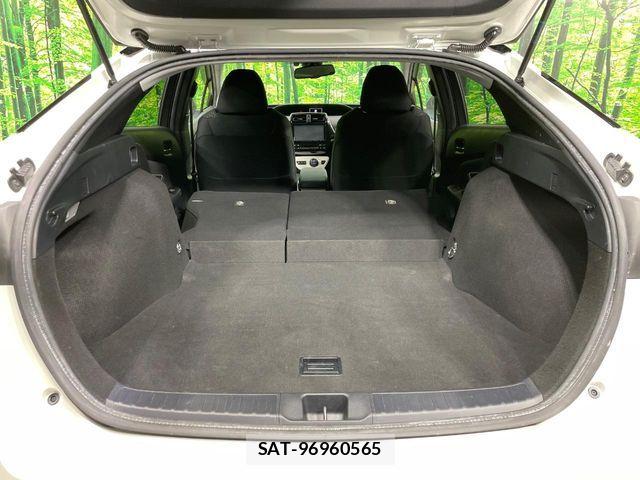 Toyota PRIUS 2016-07 8355373-9