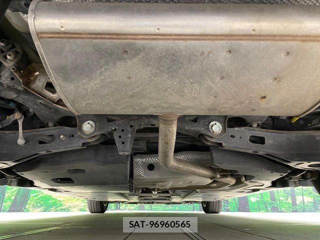 Toyota PRIUS 2016-07 8355373-18