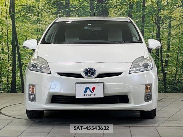 Toyota PRIUS 2010-10 8355395-15
