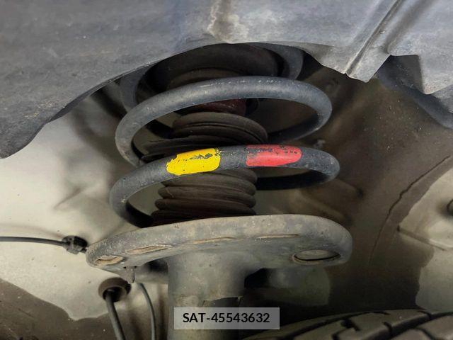 Toyota PRIUS 2010-10 8355395-19