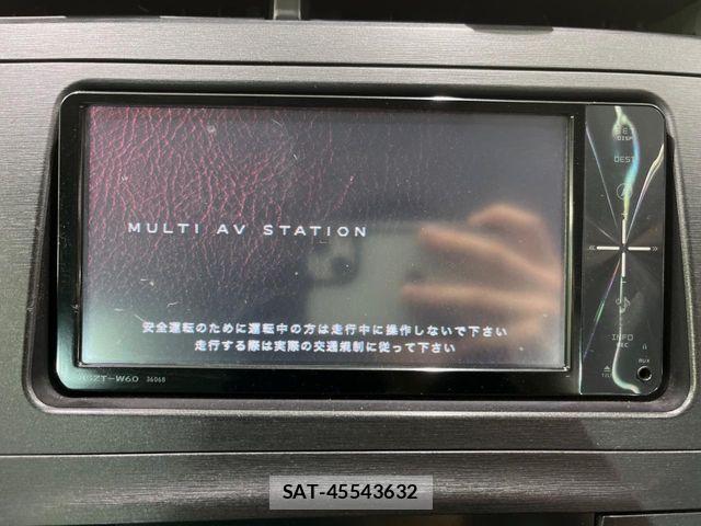 Toyota PRIUS 2010-10 8355395-2