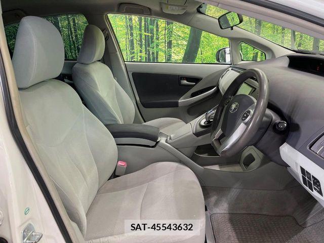 Toyota PRIUS 2010-10 8355395-8