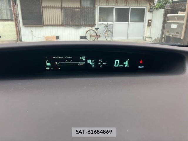 Toyota PRIUS 2011-08 8355398-21