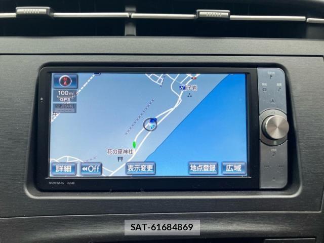 Toyota PRIUS 2011-08 8355398-22
