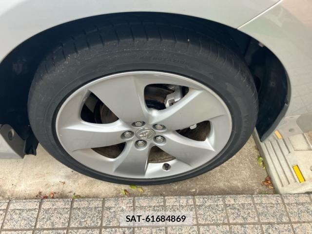 Toyota PRIUS 2011-08 8355398-4