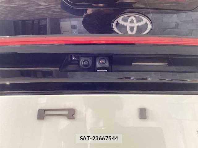 Toyota PRIUS 2023-07 8368129-15