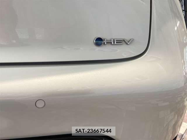 Toyota PRIUS 2023-07 8368129-16