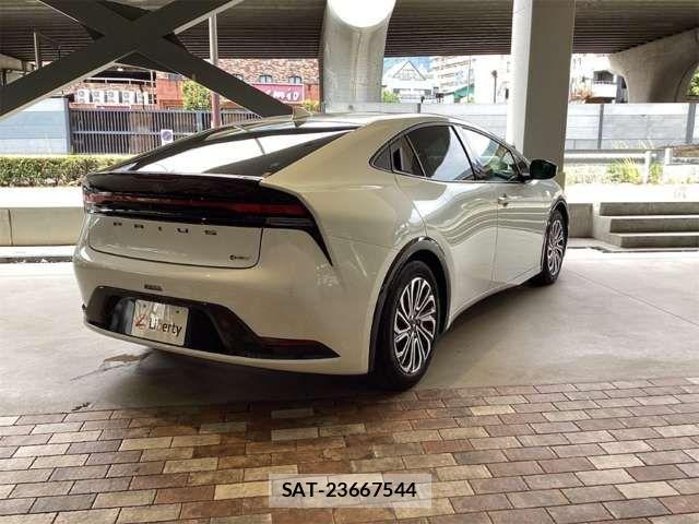Toyota PRIUS 2023-07 8368129-7