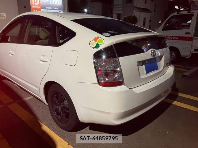 Toyota PRIUS 2004-09 8368187-4